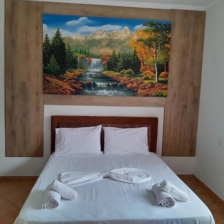 Apartments Resul Pushi Ксамил Екстериор снимка
