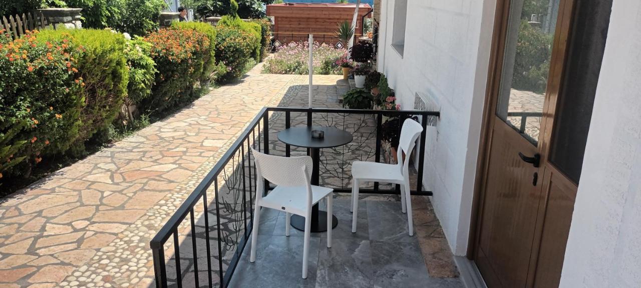 Apartments Resul Pushi Ксамил Екстериор снимка